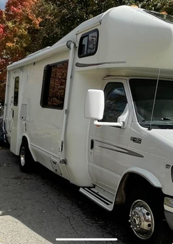 Thumbnail of RV