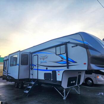 Thumbnail of RV