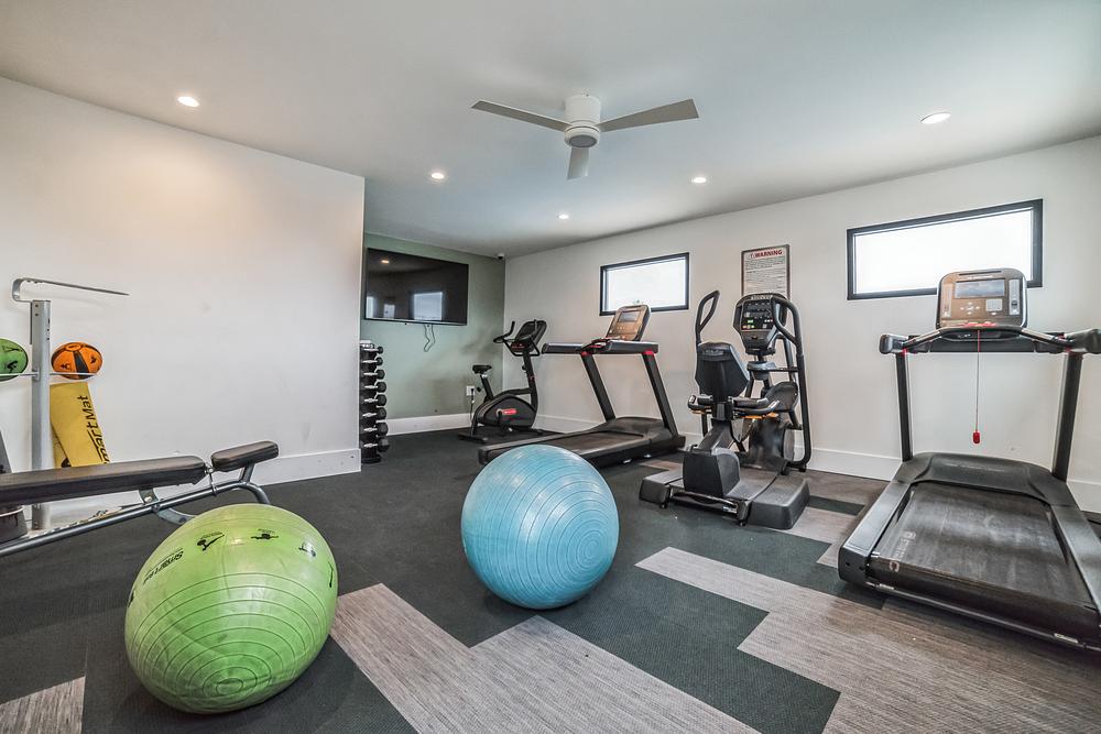 2048x1365 2050 S Magic Way  Henderson  NV 89002  USA SatApr2720241714193448670.JPG