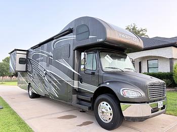 Thumbnail of RV