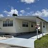 Mobile Home for Sale: 1 Bed 1 Bath 1972 Roya