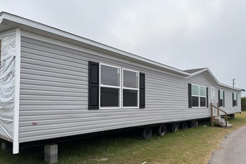 Photo of BRAND NEW DOUBLEWIDE FOR SALE - 5 bedrooms!