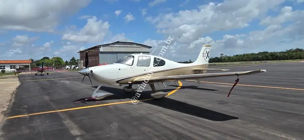 7873/cirrus-sr22-g3-2010-flightmarket-id-7873-16104.webp