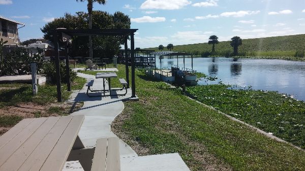 200ft seawall