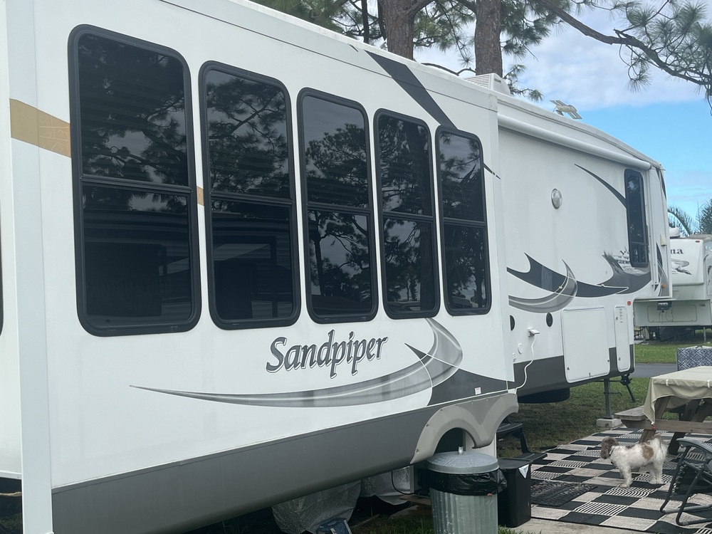 Photo of Rv