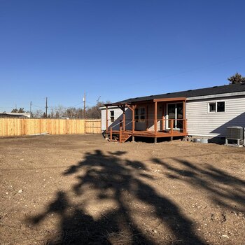 Thumbnail of mobile home
