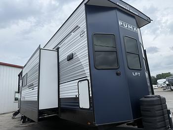 Thumbnail of RV