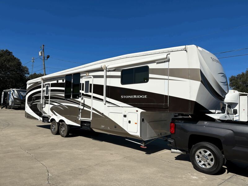 Photo of Rv