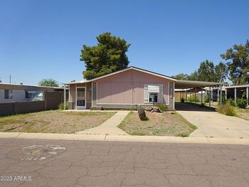Thumbnail of mobile home