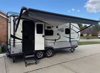 Thumbnail of RV