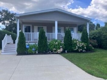 Thumbnail of mobile home