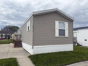 Thumbnail of mobile home