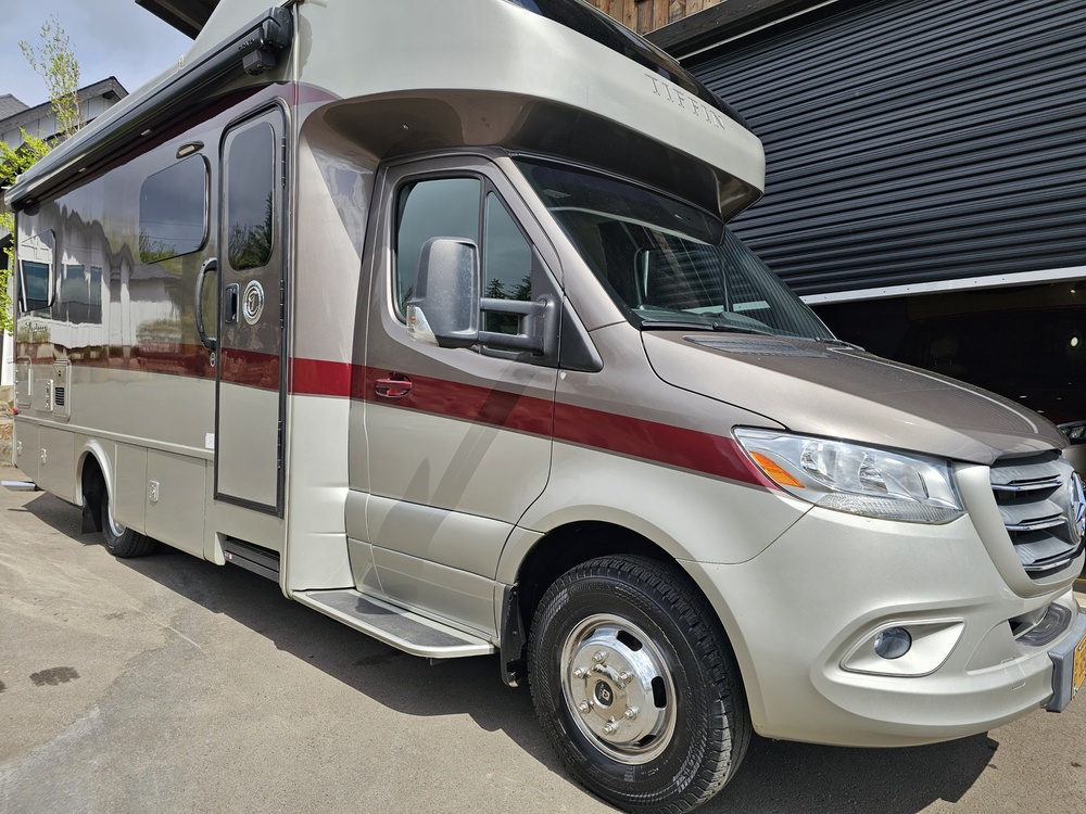 Photo of Rv