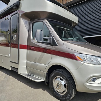 Thumbnail of RV