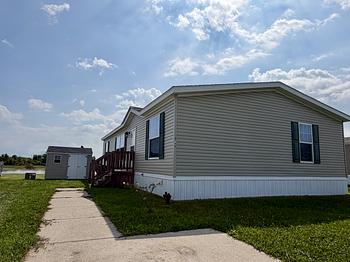 Thumbnail of mobile home