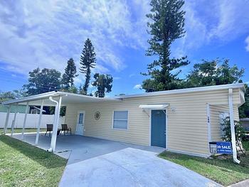 Thumbnail of mobile home