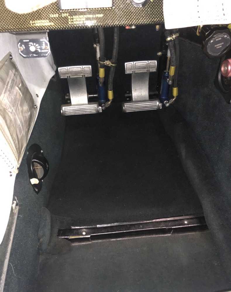 N19LH int front3 carpet 2025.jpg