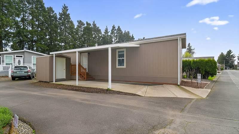 Photo of Mobile Home