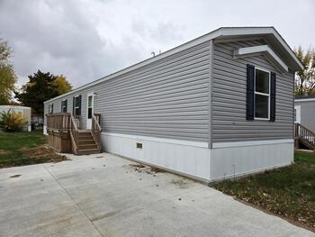 Thumbnail of mobile home