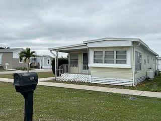 Thumbnail of mobile home