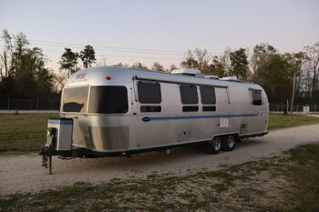 Thumbnail of RV