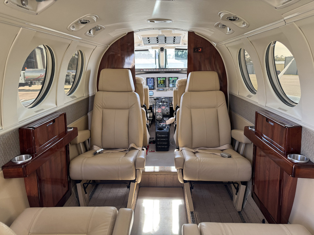 N90CT Interior 3.jpg