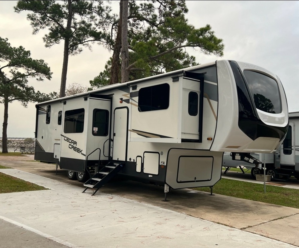 Photo of Rv