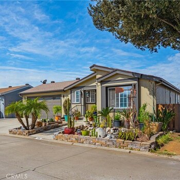 Thumbnail of mobile home