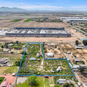 Thumbnail of mobile home