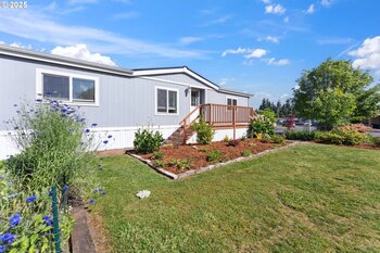 Thumbnail of mobile home