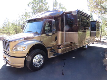 Thumbnail of RV