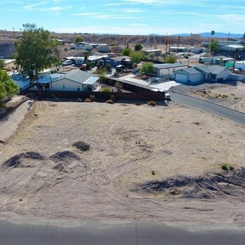 Thumbnail of mobile home lot