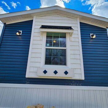 Thumbnail of mobile home