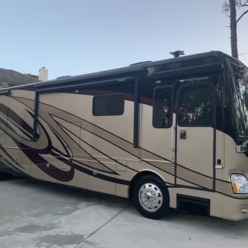 Thumbnail of RV