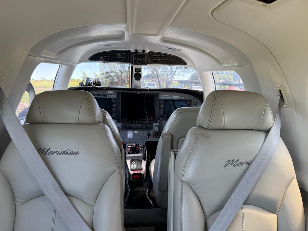 LCR middle seats.JPG