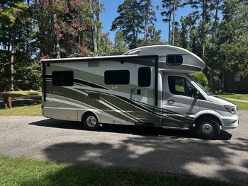Thumbnail of RV