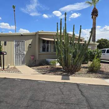Thumbnail of mobile home
