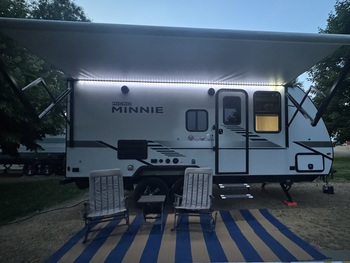 Thumbnail of RV
