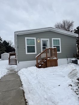 Thumbnail of mobile home