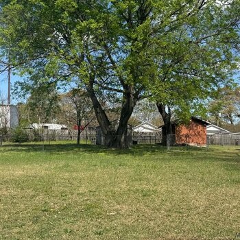 Thumbnail of mobile home lot