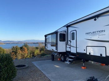 Thumbnail of RV