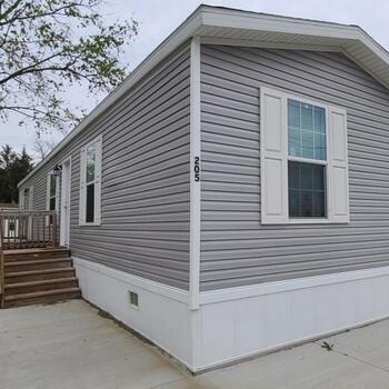Thumbnail of mobile home