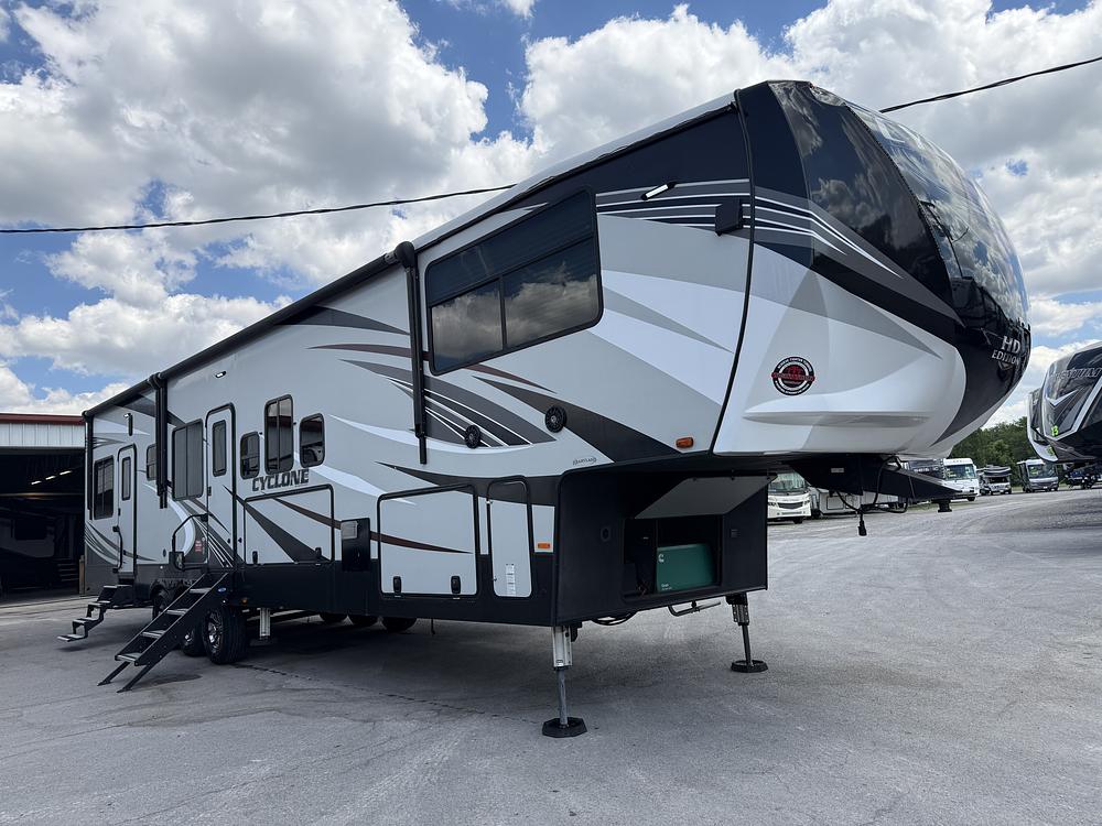 Photo of Rv