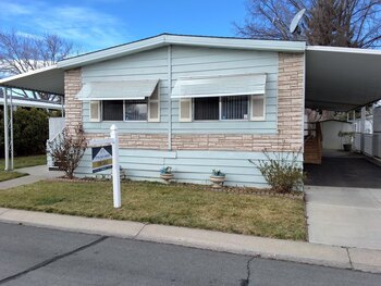 Thumbnail of mobile home