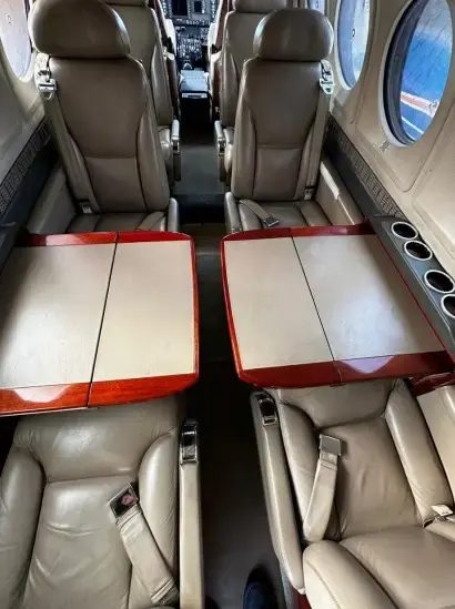 7300/beechcraft-king-air-b200gt-2008-flightmarket-id-7300-16115.webp