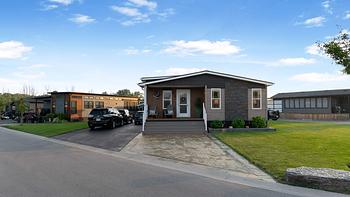 Thumbnail of mobile home