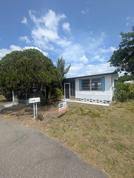 Thumbnail of mobile home