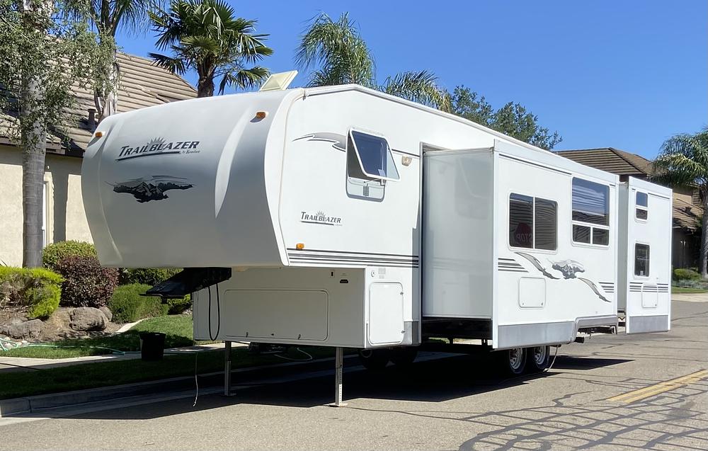 Photo of Rv