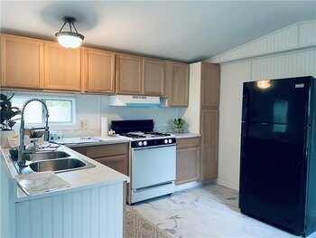 Thumbnail of mobile home