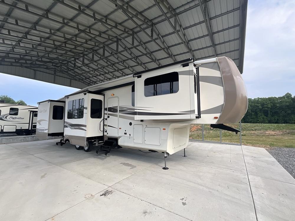 Photo of Rv